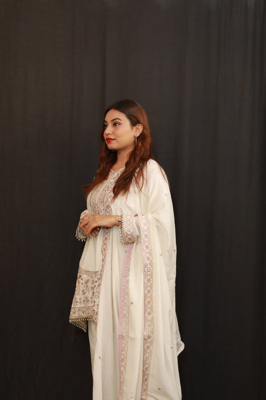 Noor-e-Ivory